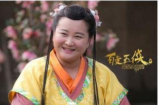 娱乐吃瓜酱贾玲,从喜剧女神到励志女神，她的演艺之路与人生转变